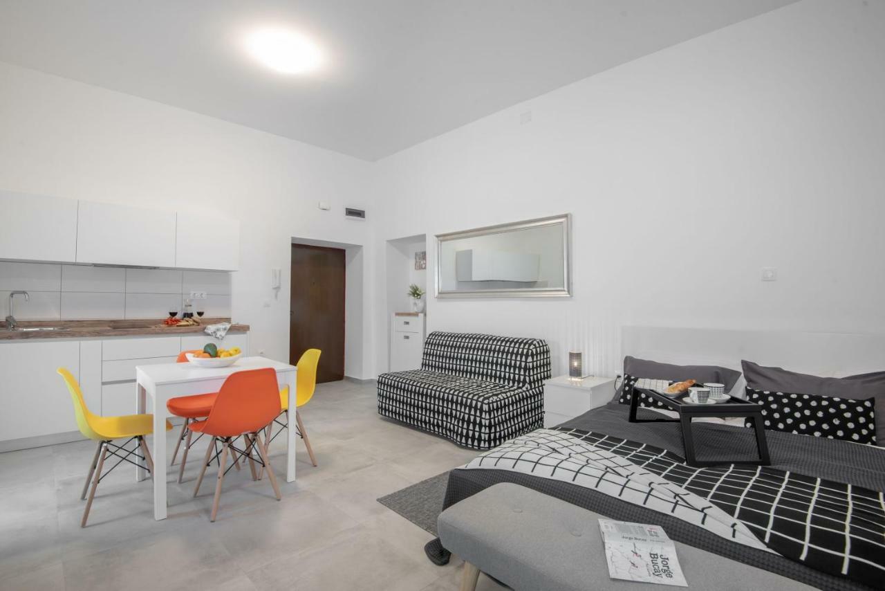 Apartment Tara & Ana Pula Exterior photo